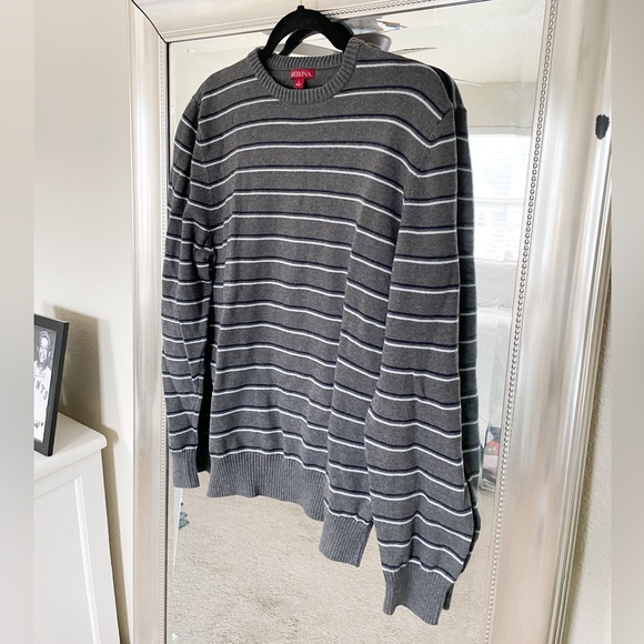 Sweater - Picture 1 of 6